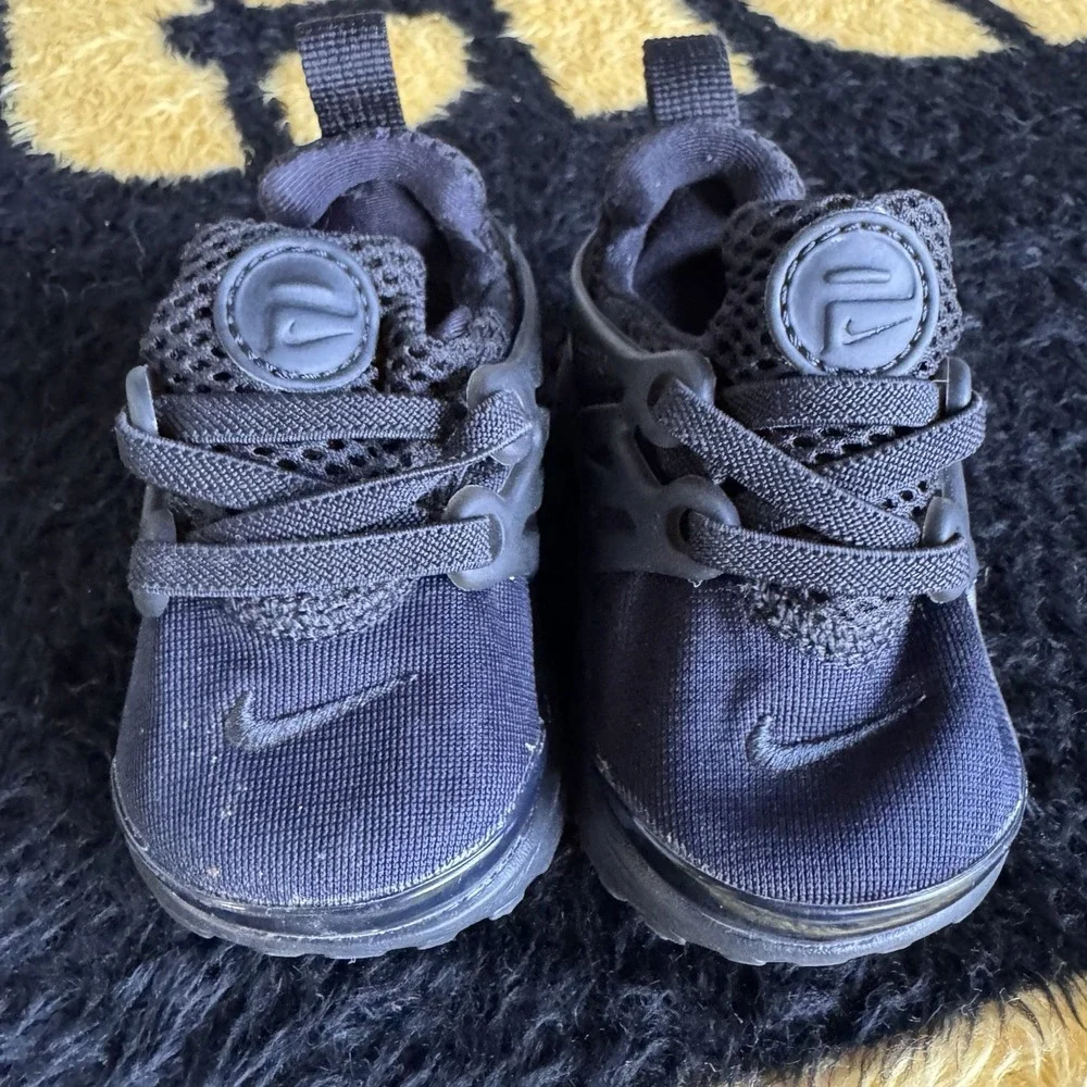 Size 4c - Nike Little Presto Toddler Slip On Shoes Sneakers- Black- 844767-003